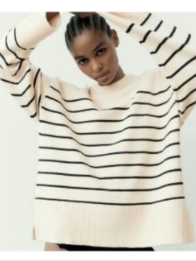 Zara Striped Knit Sweater Cream Navy Boxy Mock Neck Side Slit Small, Like New!